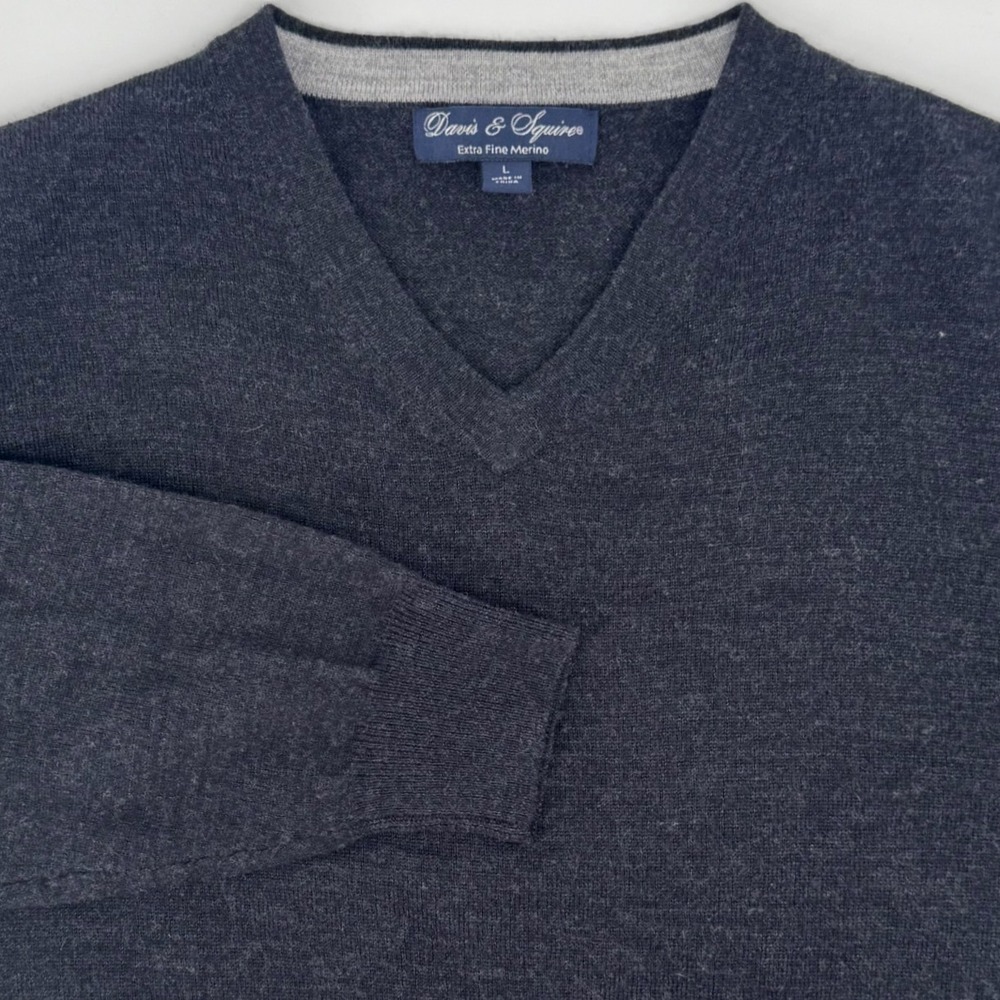 Davis & Squire Mens Extra Fine‎ Merino Wool V-Neck Sweater Charcoal Gray Large L